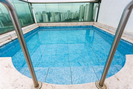Apartamento à venda com 690m², 5 quartos e 7 vagas Apartamento à venda com 690m², 5 quartos e 7 vagascobertura piscina