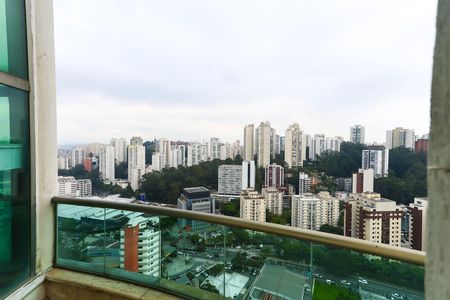 Apartamento à venda com 690m², 5 quartos e 7 vagas Apartamento à venda com 690m², 5 quartos e 7 vagassuíte 3 sacada