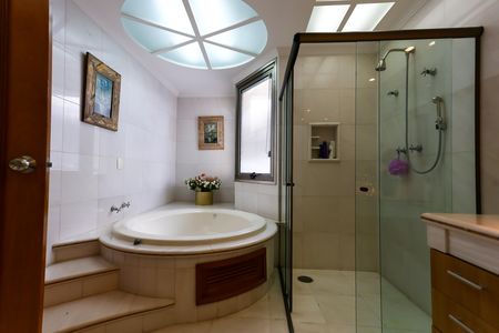 Banheiro da Suíte 1 de apartamento à venda com 5 quartos, 690m² em Vila Andrade, São Paulo