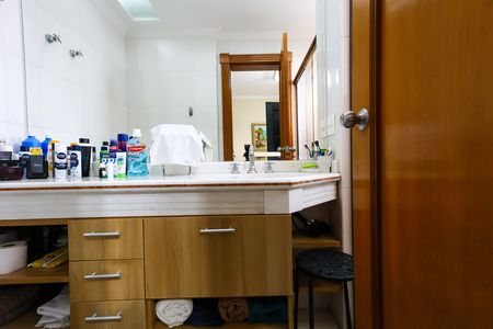 Apartamento à venda com 690m², 5 quartos e 7 vagas Apartamento à venda com 690m², 5 quartos e 7 vagasBanheiro da Suíte 4