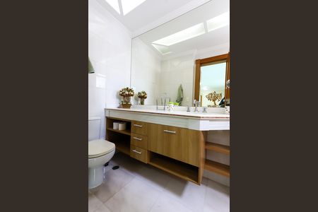 Apartamento à venda com 690m², 5 quartos e 7 vagas Apartamento à venda com 690m², 5 quartos e 7 vagasbanheiro