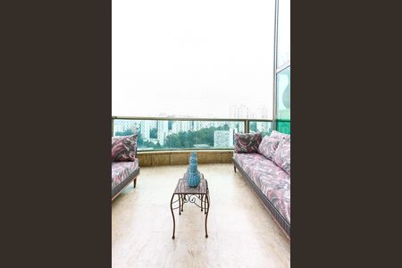 Apartamento à venda com 690m², 5 quartos e 7 vagas Apartamento à venda com 690m², 5 quartos e 7 vagasvaranda 1