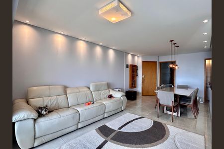Apartamento à venda com 105m², 3 quartos e 2 vagas Apartamento à venda com 105m², 3 quartos e 2 vagasSala