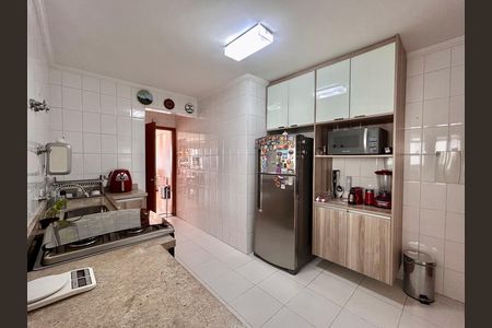 Apartamento à venda com 105m², 3 quartos e 2 vagas Apartamento à venda com 105m², 3 quartos e 2 vagasCozinha