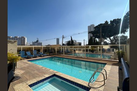 Apartamento à venda com 105m², 3 quartos e 2 vagas Apartamento à venda com 105m², 3 quartos e 2 vagasPiscina
