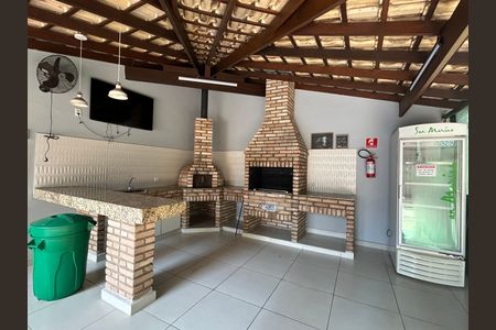 Apartamento à venda com 105m², 3 quartos e 2 vagas Apartamento à venda com 105m², 3 quartos e 2 vagasChurrasqueira
