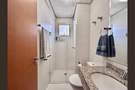 Apartamento à venda com 105m², 3 quartos e 2 vagas Apartamento à venda com 105m², 3 quartos e 2 vagasBanheiro