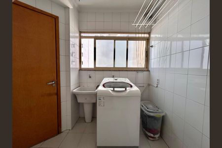 Apartamento à venda com 105m², 3 quartos e 2 vagas Apartamento à venda com 105m², 3 quartos e 2 vagasLavanderia