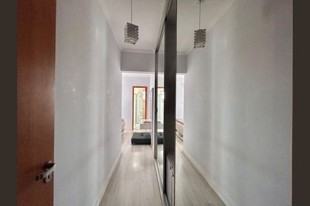 Apartamento à venda com 105m², 3 quartos e 2 vagas Apartamento à venda com 105m², 3 quartos e 2 vagasCorredor