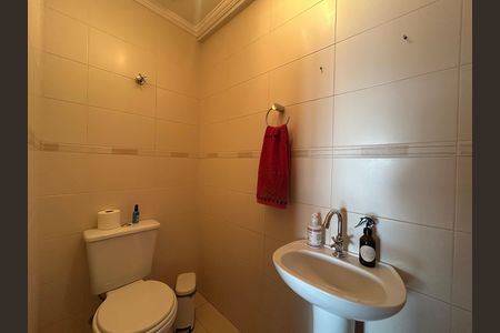 Apartamento à venda com 105m², 3 quartos e 2 vagas Apartamento à venda com 105m², 3 quartos e 2 vagasLavabo