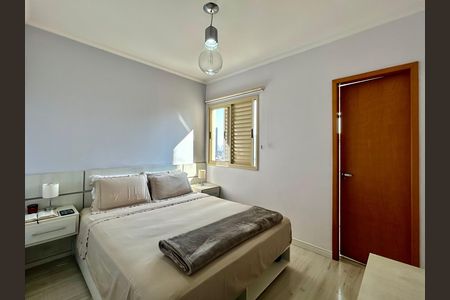 Apartamento à venda com 105m², 3 quartos e 2 vagas Apartamento à venda com 105m², 3 quartos e 2 vagasQuarto 1