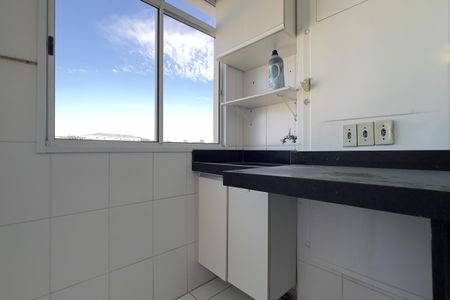 Apartamento para alugar com 65m², 2 quartos e 1 vaga Apartamento para alugar com 65m², 2 quartos e 1 vagaCozinha e Área de Serviço