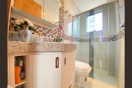 Banheiro de apartamento à venda com 3 quartos, 76m² em Pampulha, Belo Horizonte