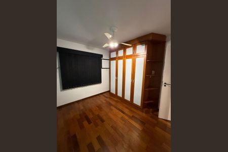 Apartamento à venda com 122m², 3 quartos e 2 vagasQuarto