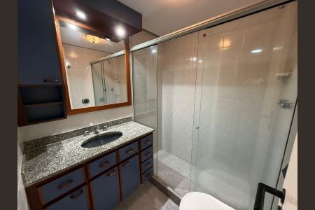 Apartamento à venda com 122m², 3 quartos e 2 vagasBanheiro