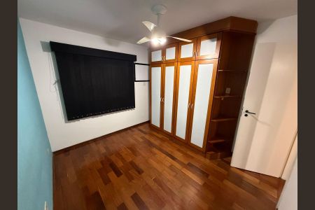 Apartamento à venda com 122m², 3 quartos e 2 vagasQuarto