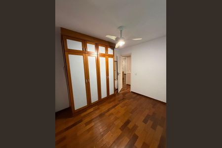 Apartamento à venda com 122m², 3 quartos e 2 vagasQuarto