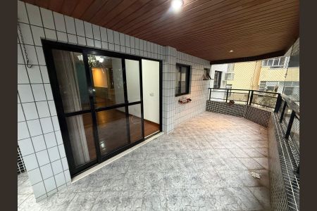 Apartamento à venda com 122m², 3 quartos e 2 vagasVaranda