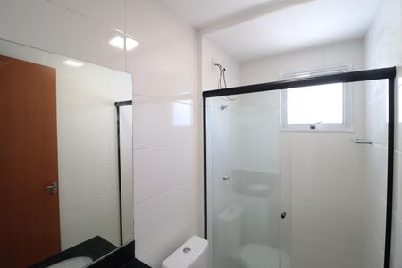 Apartamento para alugar com 52m², 2 quartos e 2 vagasBanheiro do Quarto 1