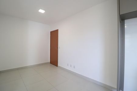 Sala de apartamento para alugar com 2 quartos, 52m² em Novo Mundo, Uberlândia