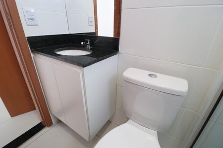 Apartamento para alugar com 52m², 2 quartos e 2 vagasBanheiro do Quarto 1