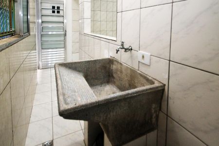 Casa para alugar com 50m², 1 quarto e sem vaga Casa para alugar com 50m², 1 quarto e sem vagaLavanderia