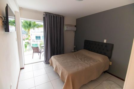 Quarto  de apartamento à venda com 1 quarto, 69m² em Itaipu, Niterói