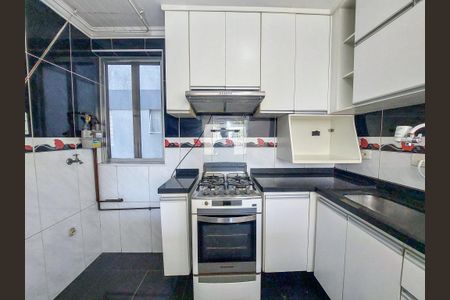 Apartamento à venda com 45m², 2 quartos e 1 vaga Apartamento à venda com 45m², 2 quartos e 1 vagaCozinha