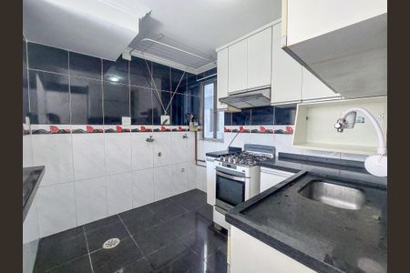 Apartamento à venda com 45m², 2 quartos e 1 vaga Apartamento à venda com 45m², 2 quartos e 1 vagaCozinha e Área de Serviço