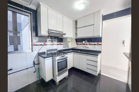 Cozinha de apartamento à venda com 2 quartos, 45m² em Jardim São Luís, São Paulo