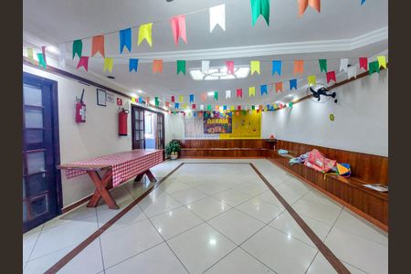 Apartamento à venda com 45m², 2 quartos e 1 vaga Apartamento à venda com 45m², 2 quartos e 1 vagaÁrea comum - Salão de festas