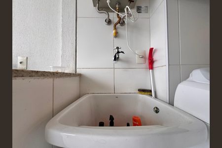 Apartamento para alugar com 200m², 3 quartos e 2 vagas Apartamento para alugar com 200m², 3 quartos e 2 vagasCozinha e Área de Serviço