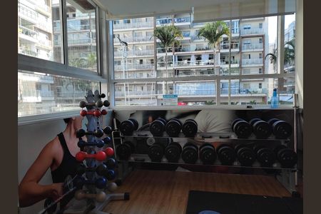 Apartamento para alugar com 200m², 3 quartos e 2 vagas