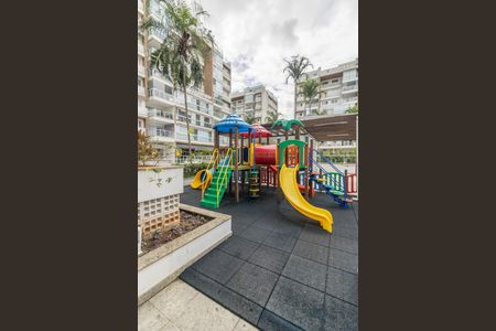 Apartamento para alugar com 200m², 3 quartos e 2 vagas