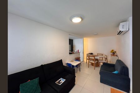 Apartamento para alugar com 200m², 3 quartos e 2 vagas Apartamento para alugar com 200m², 3 quartos e 2 vagasSala