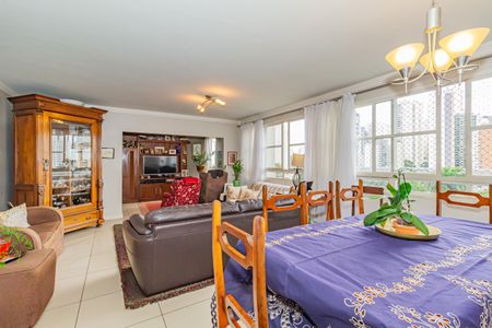 Apartamento à venda com 134m², 3 quartos e 2 vagas Apartamento à venda com 134m², 3 quartos e 2 vagasSala
