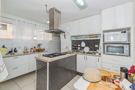 Apartamento à venda com 134m², 3 quartos e 2 vagas Apartamento à venda com 134m², 3 quartos e 2 vagasCozinha