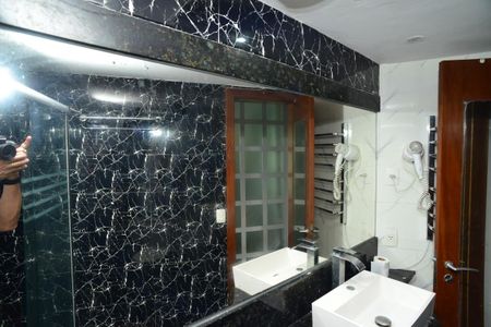 Apartamento para alugar com 60m², 2 quartos e 1 vaga Apartamento para alugar com 60m², 2 quartos e 1 vagaBanheiro
