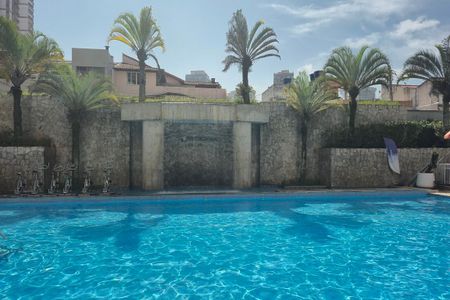 Apartamento para alugar com 60m², 2 quartos e 1 vaga Apartamento para alugar com 60m², 2 quartos e 1 vagaÁrea Comum - Piscina