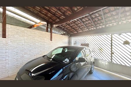 Garagem de casa à venda com 2 quartos, 152m² em Vila Alianca, Guarulhos