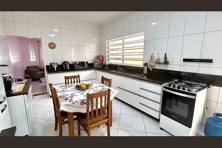 Cozinha de casa à venda com 2 quartos, 152m² em Vila Alianca, Guarulhos