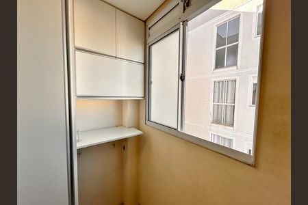 Apartamento à venda com 2 quartos, 31m² em Chacaras Reunidas Santa Terezinha, Contagem