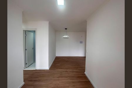 Sala de apartamento para alugar com 3 quartos, 62m² em Usina Piratininga, São Paulo