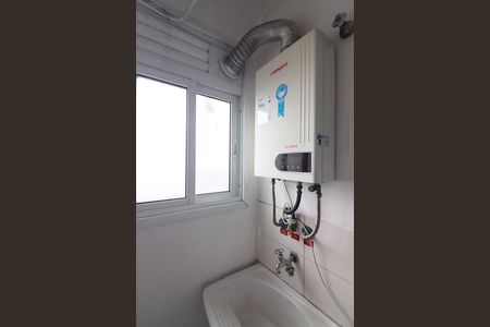 Área de serviço de apartamento para alugar com 2 quartos, 49m² em Ferrazópolis, São Bernardo do Campo