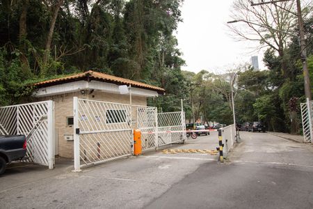 Fachada de apartamento à venda com 2 quartos, 56m² em Jardim Vivan, São Paulo