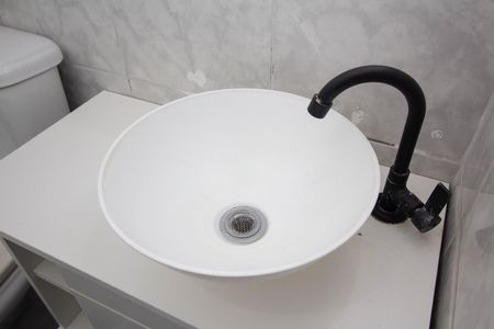 Apartamento à venda com 56m², 2 quartos e 1 vaga Apartamento à venda com 56m², 2 quartos e 1 vagaBanheiro