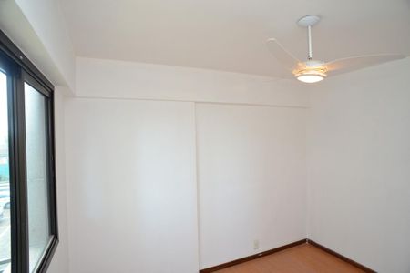Apartamento para alugar com 139m², 4 quartos e 2 vagas Apartamento para alugar com 139m², 4 quartos e 2 vagasSuíte