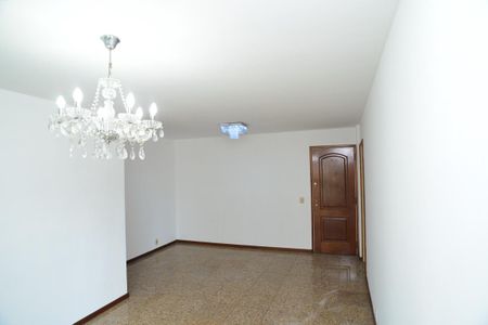 Apartamento para alugar com 139m², 4 quartos e 2 vagas Apartamento para alugar com 139m², 4 quartos e 2 vagasSala