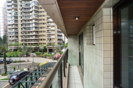 Apartamento para alugar com 139m², 4 quartos e 2 vagas Apartamento para alugar com 139m², 4 quartos e 2 vagasVaranda Suíte Principal