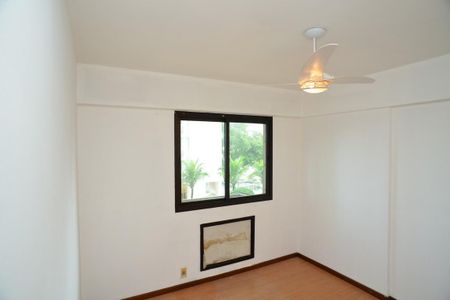 Apartamento para alugar com 139m², 4 quartos e 2 vagas Apartamento para alugar com 139m², 4 quartos e 2 vagasSuíte